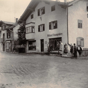 Firma Michael Sausgruber im Hochwasser 1946