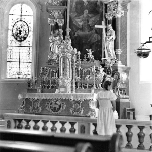 Hochaltar der Pfarrkirche zum hl. Laurentius, Wörgl, ca. 1956 (1961 im Rahmen der Umgestaltung entfernt)