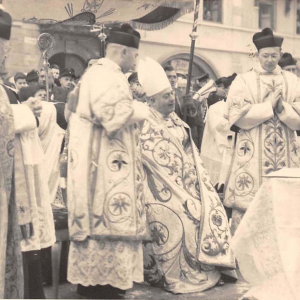 Glockenweihe 1950, Geistl. Rat Pfarrer Riedlsperger, Pfarrer Blattl, Erzbischof Rohracher