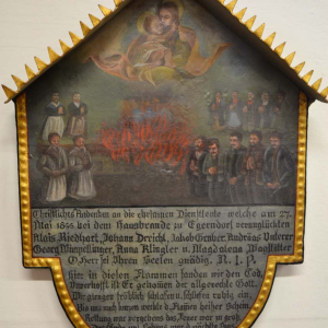 Marterl zum Gedenken an den Brand des Egerndorfer Hofes am 27.05.1866, bei dem 5 Knechte und 2 Mägde den Tod fanden. Auf Blech gemalt