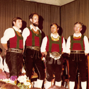 25. Jubiläum Haselsteinerchor im Astnersaal, v.l.nach r. Schrattenthaler Elfriede, Schwöllenbach Herta