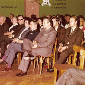 25. Jubiläum Haselsteinerchor im Astnersaal, v.r.nach l. Dr. Fritz Prior, Sixtus Lanner mit Frau