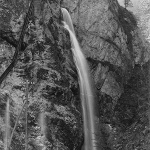 Mühltalklamm mit Wasserfall