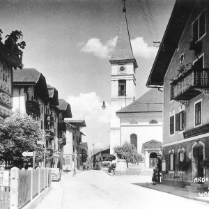 Andreas-Hofer-Platz, mit Sepp Gollner, GH Alte Post, Pfarrkirche, GH Volland