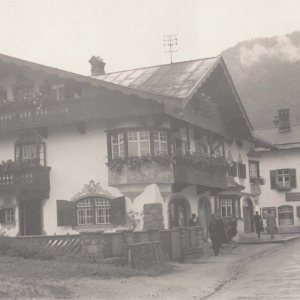 Schachtnerstraße mit Gollner, Marktgemeindehaus