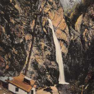 Mühltalklamm mit Wasserfall