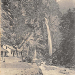 Mühlerthal mit Wasserfall