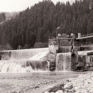 1902 - 03, Naturwehranlage in der Brixentaler Ache für das E-Werk Einöden