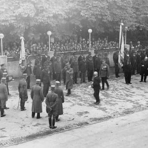 Bundeskanzler Dollfuß, Pfarrer Riedlsperger,  Dr. Stawa