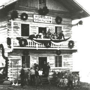 Wörgler Skihütte, 1928, am Markbachjoch, jetzt Rübezahlhütte