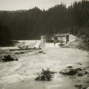 Wehranlage Einöden, vorm Campingplatz