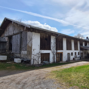 Der Bio-Hof Pinnersdorf besteht heute noch als Landwirtschaft mit eigenem Bauernladen