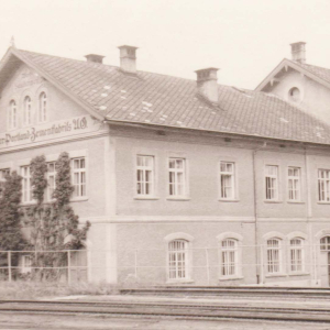 Büro und Magazin Gebäude