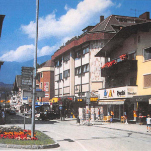 Bahnhofstraße 2014, mit Papierwaren Schreibwaren Riedel, Schuhe Mayer