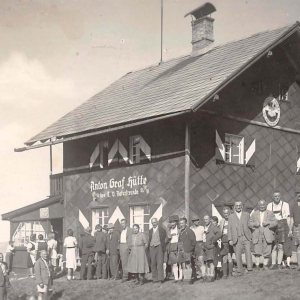 Anton Grafhütte, Naturfreunde ca. 1925