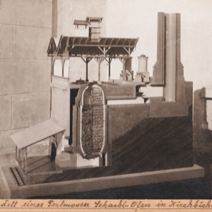 Holzmodell eines Schachtofens