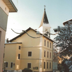 Brixentalerstraße mit Tagungshaus und alte Musikschule