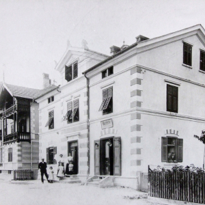 1920, Bahnhofstraße, Calliari Haus, Garten der Apotheke, Perathoner Villa, Plunger Haus
