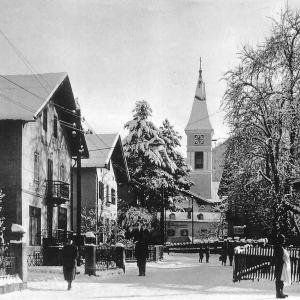 Josef-Speckbacher-Straße, mit Lederhandlung Grimm und Sattlerei Hubert Berger