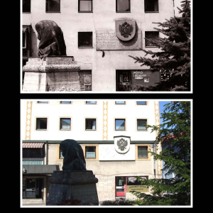 Ca. 1980 Kaiserliches Schild am Hotel Alte Post. Kaiser Ferdinand II. hat 1622 auf der Durchreise mit seiner Gemahlin Elenora  in der Taferne des Veit Egger, die 21 Zimmer und Kämmer hatte, übernachtet